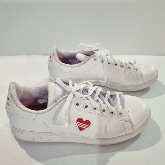 ADIDAS Ladies Special Edition Stan Smith Leather Sneakers Red Heart, Size 7 - Picture 8 of 12